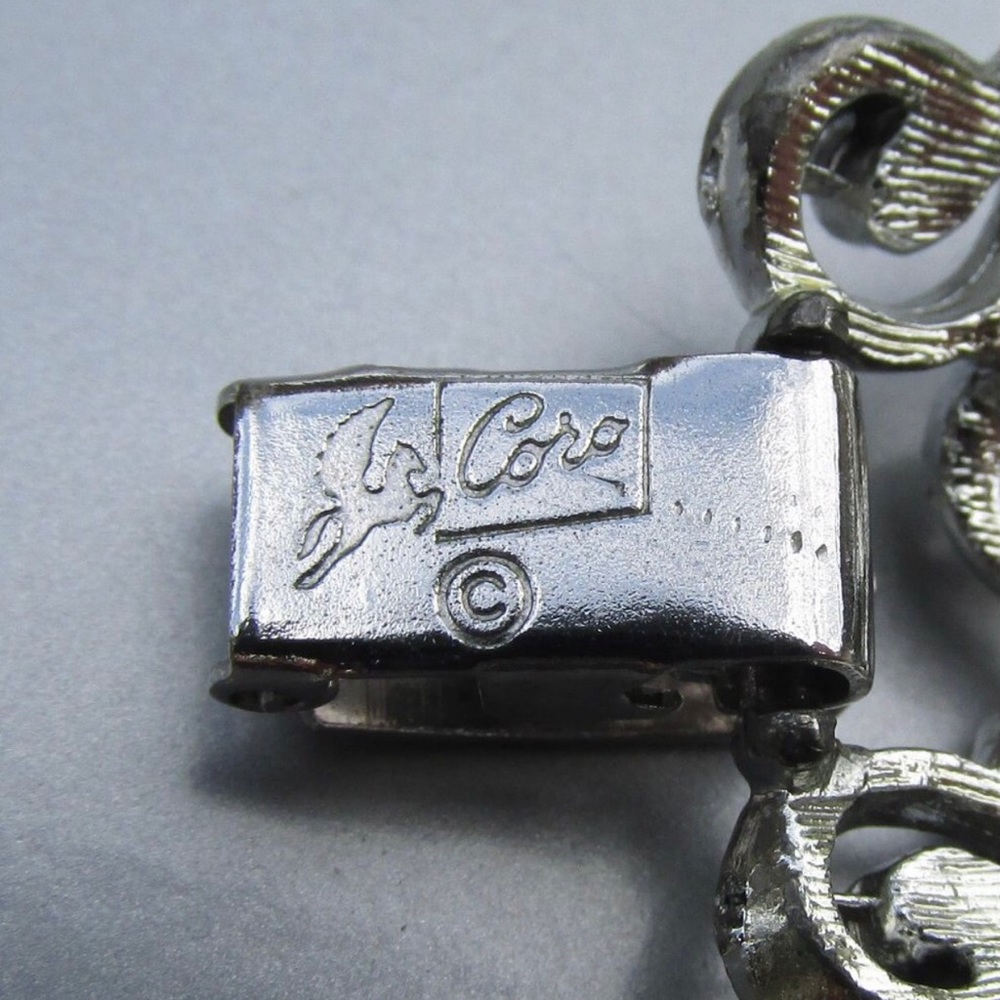 Coro Jewelry-Coro Pegasus Vintage Wide Link Silver Bracelet-Silver-Size: 7 14 | - Picture 4 of 8